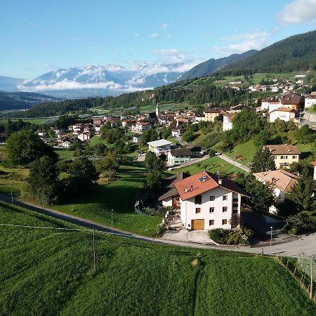 B&B Raina Castelfondo Zewnętrze zdjęcie